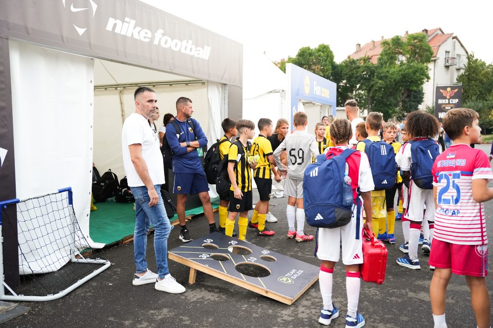 Nika Cup 2026 u Beogradu 3 Prvi međunarodni turnir za mlade fudbalere u Beogradu NIKA CUP uspešno je završen: Belgijski Briž odneo pehar kući!