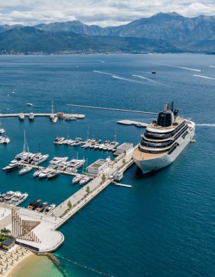 Four Seasons Yachts stigao u Portonovi: Inauguralni brod prvi put uplovio na Jadran