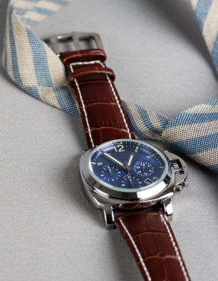Muškarci ponovo otkrivaju vintage nakit: Kolekcionarski pristup i lični stil