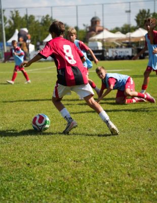 Prvi međunarodni turnir za mlade fudbalere u Beogradu NIKA CUP uspešno je završen: Belgijski Briž odneo pehar kući!
