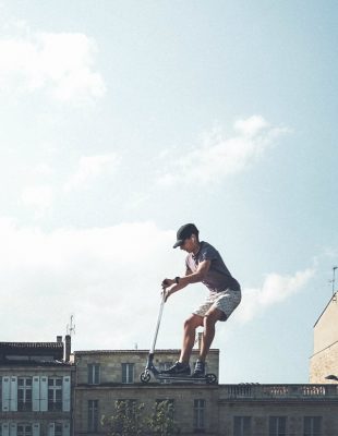 Još jedna cigla u glavi: Čekić za razbijanje iluzija