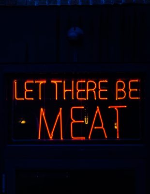 Jedi meso i ne nasedaj na vegansku propagandu