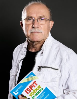 WMAN intervju: Živorad Fićović, magistar inžinjer saobraćaja, predavač i autor priručnika za obuku vozača