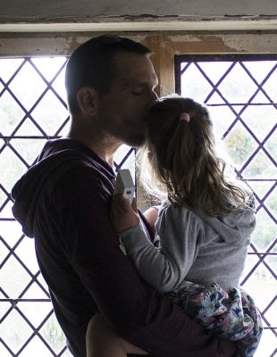 Kako da se ponašate kada je vaša devojka samohrana majka