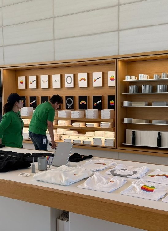 Apple ima retro kolekciju majica i dukseva - ovo su detalji